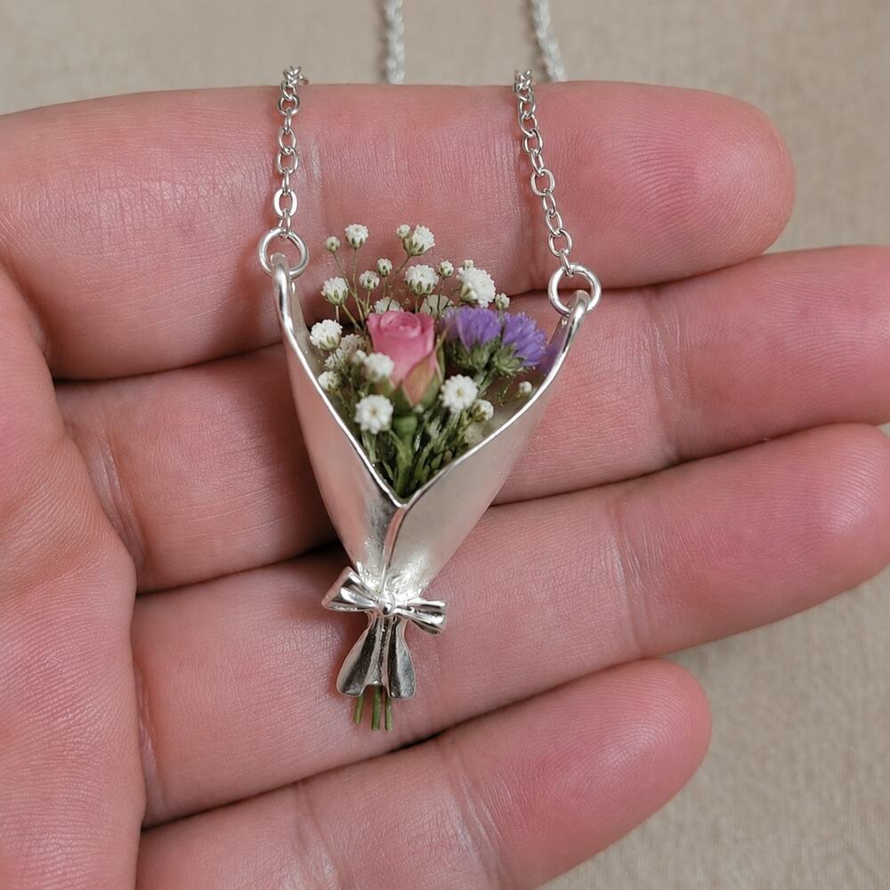 Cute mini vase silver tone necklace